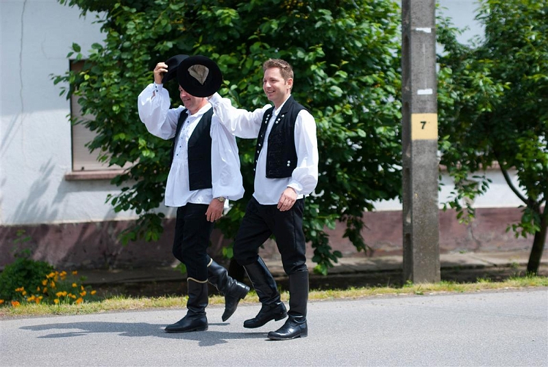 060.jpg